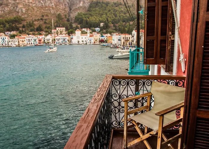 Holiday home The Scarlet House Megisti