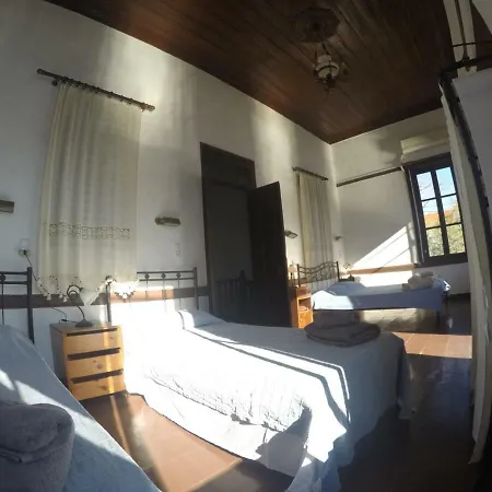 Hébergement de vacances The Scarlet House *