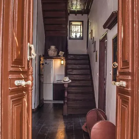 Hébergement de vacances The Scarlet House *