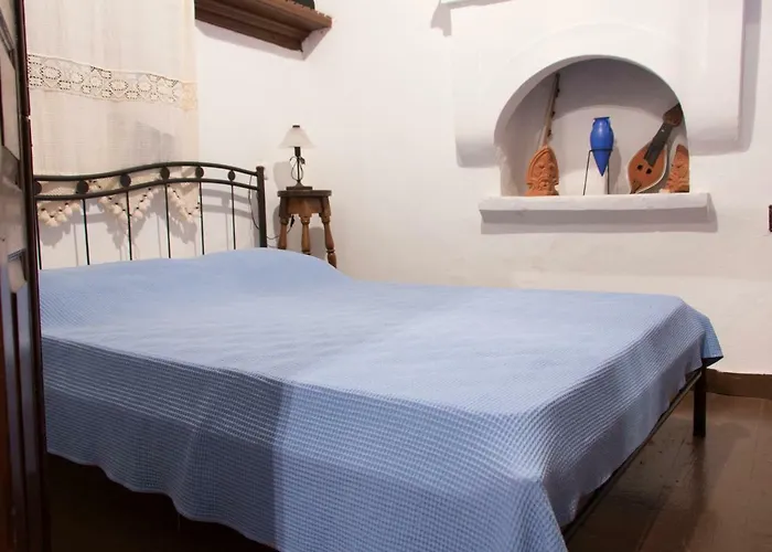 The Scarlet House * ماغيستي