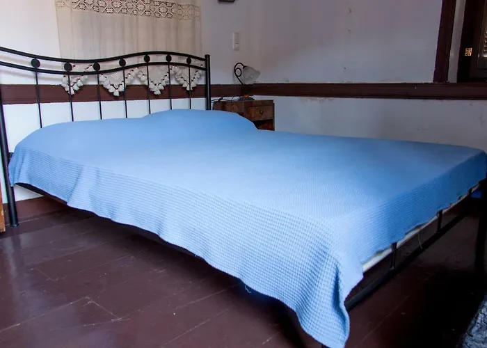 The Scarlet House * ماغيستي