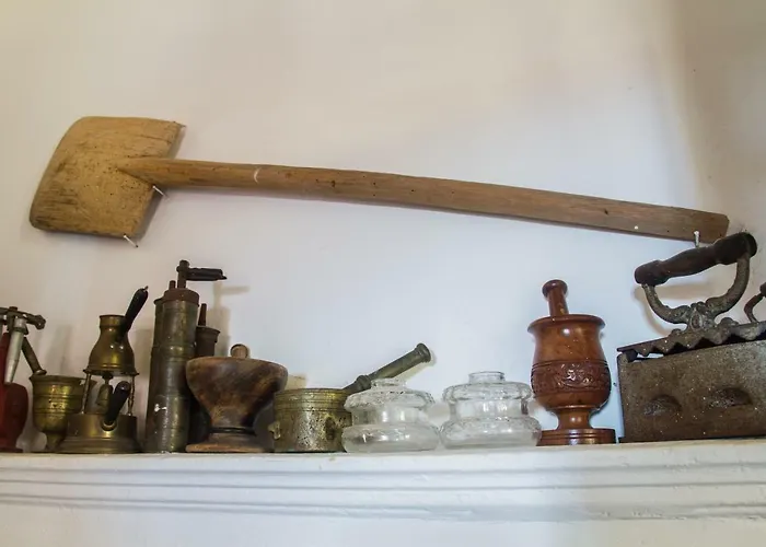 The Scarlet House بيت للعطل ماغيستي