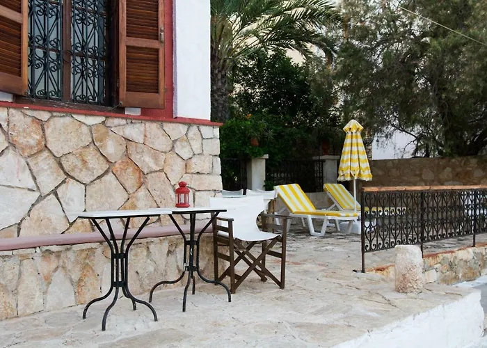 The Scarlet House بيت للعطل *